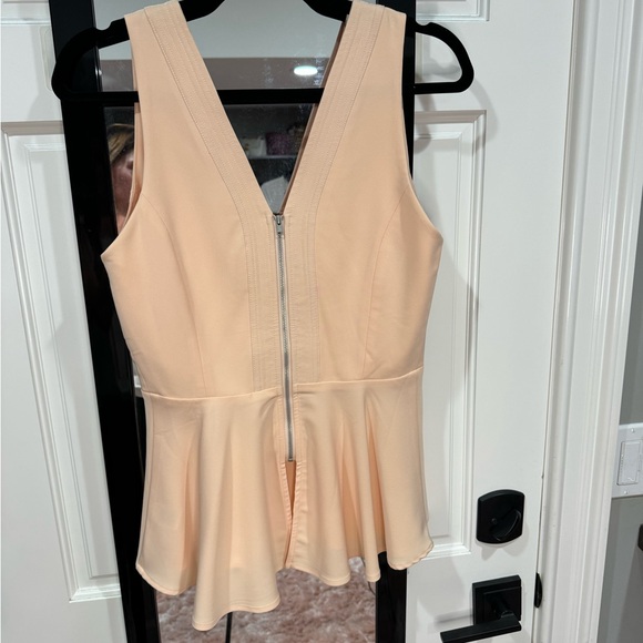 Chelsea 28 small peach pedlum tank top size small - Picture 7 of 8